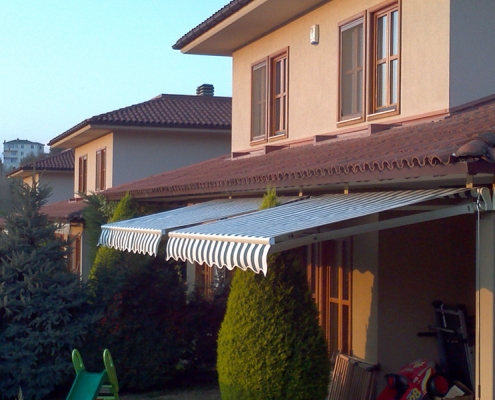Çeşme Tente Pergola, Mafsallı Tente Modeli 4 Çeşme Tente Pergola, Mafsallı Tente Modeli 4